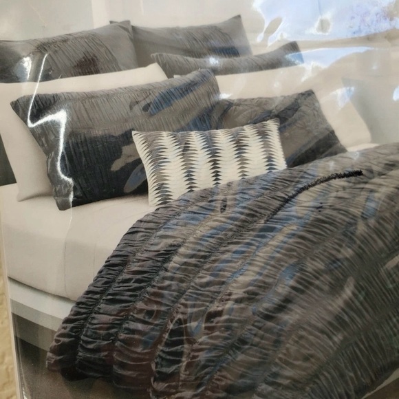 DKNY Willow Sham in Slate Gray - Picture 2 of 5